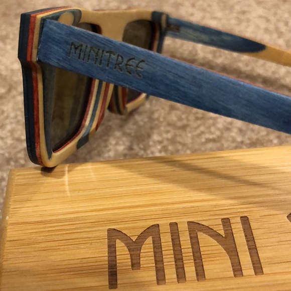 Mini Tree wooden sunglasses with case - Picture 5 of 12